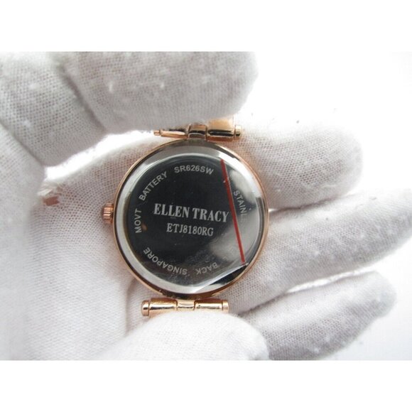 Women Ellen Tracy Quartz WR Analog 30mm Round Watch (H367) "New Battery" - Picture 3 of 10